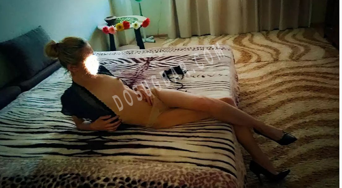 Зоя, 27