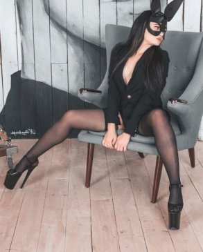 Селена, 24
